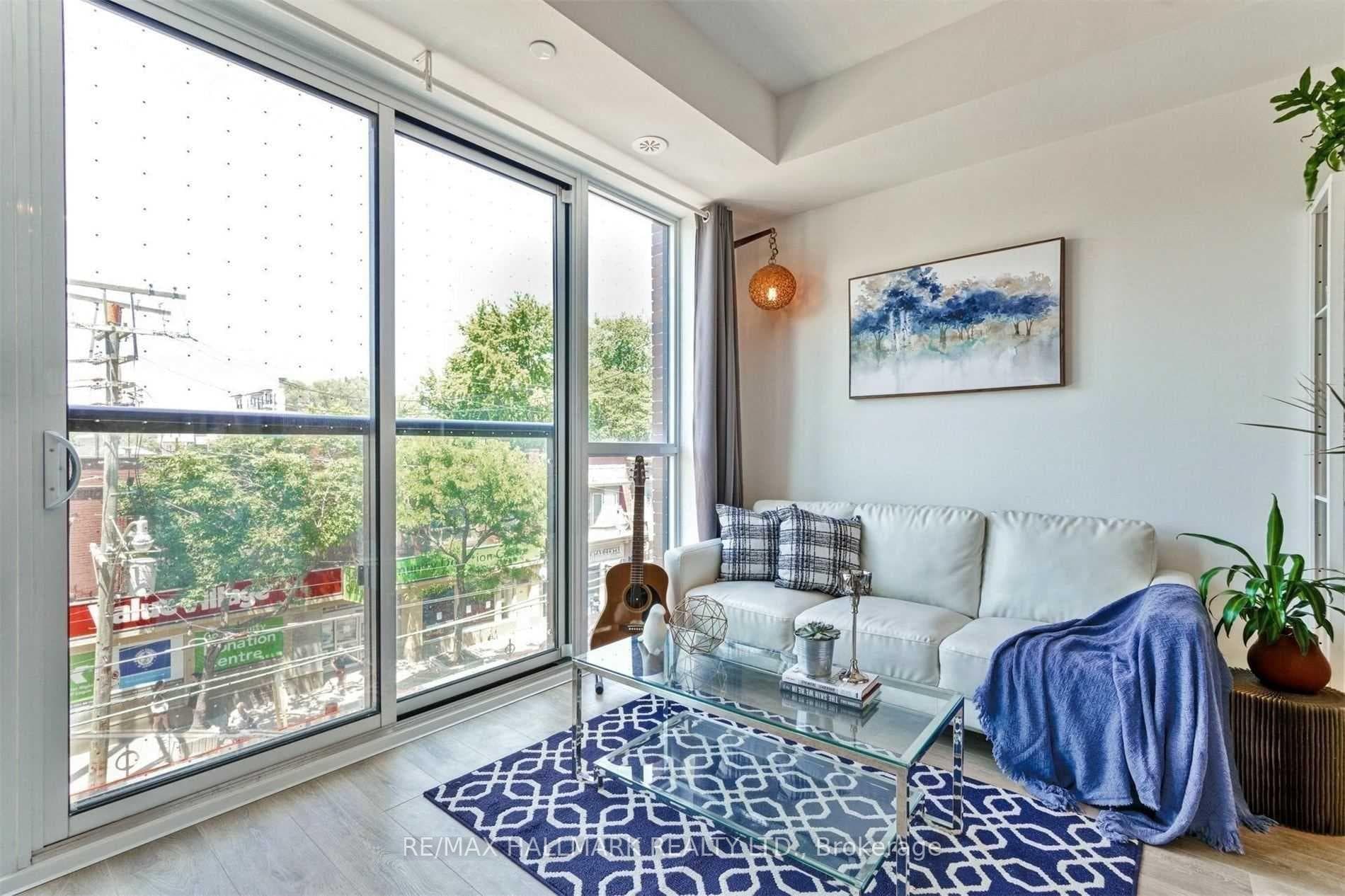 899 Queen Street Unit 307 photo 5