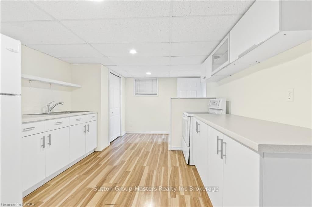 463 ABDO Crescent photo 24