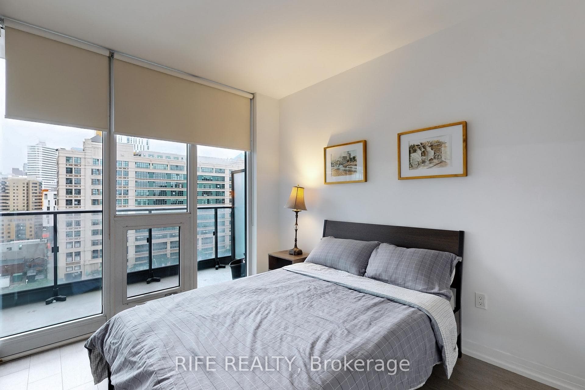 251 Jarvis Street Unit 1029 photo 9
