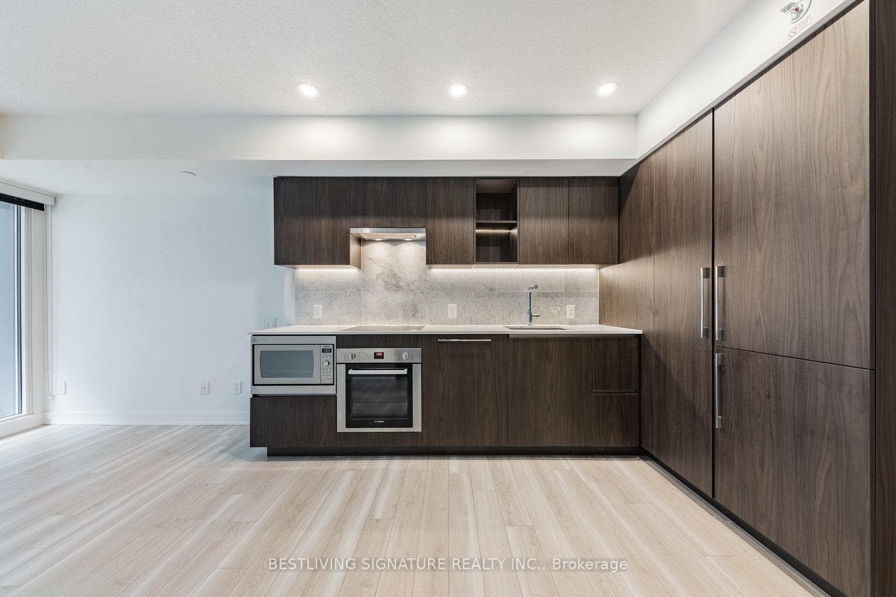 17 Bathurst Street Unit 701 photo 13