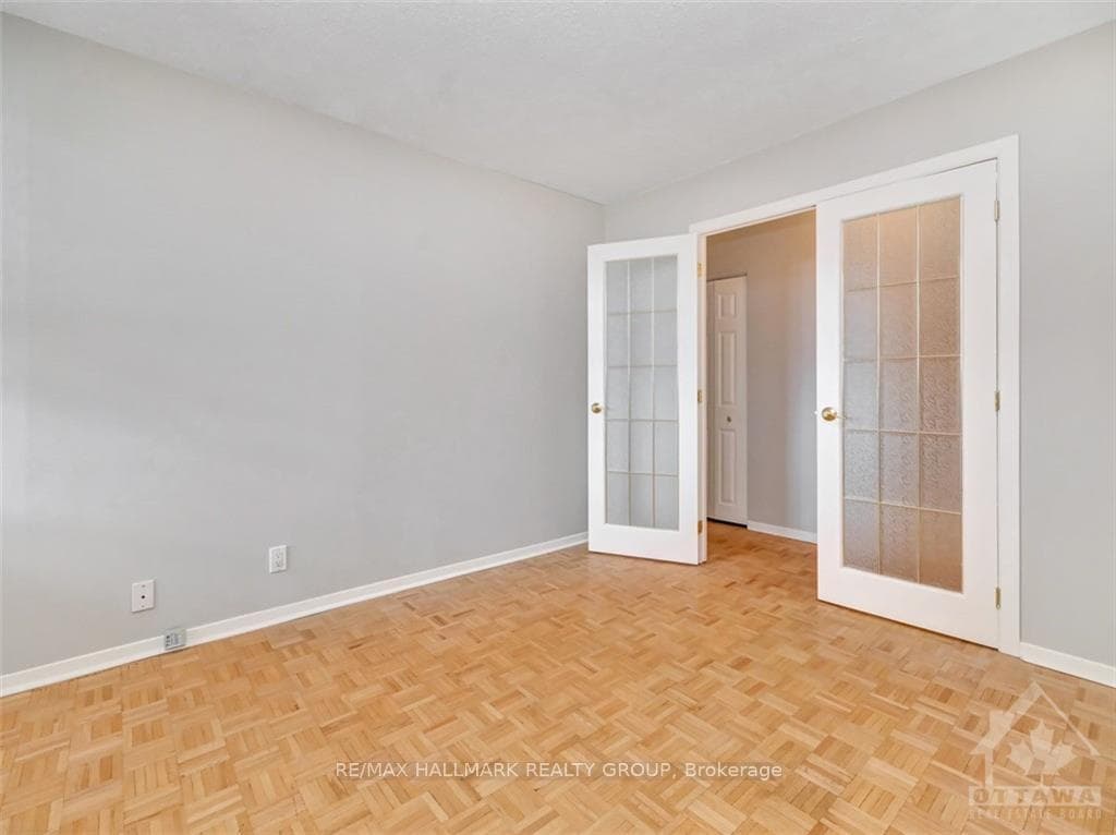 515 ST LAURENT Boulevard Unit 2508 photo 20