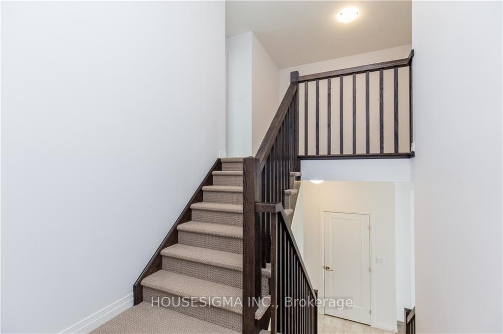59 Greenwich Avenue photo 8