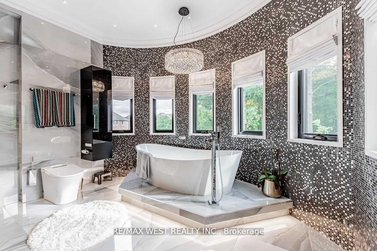 25 Grand Vellore Crescent photo 14