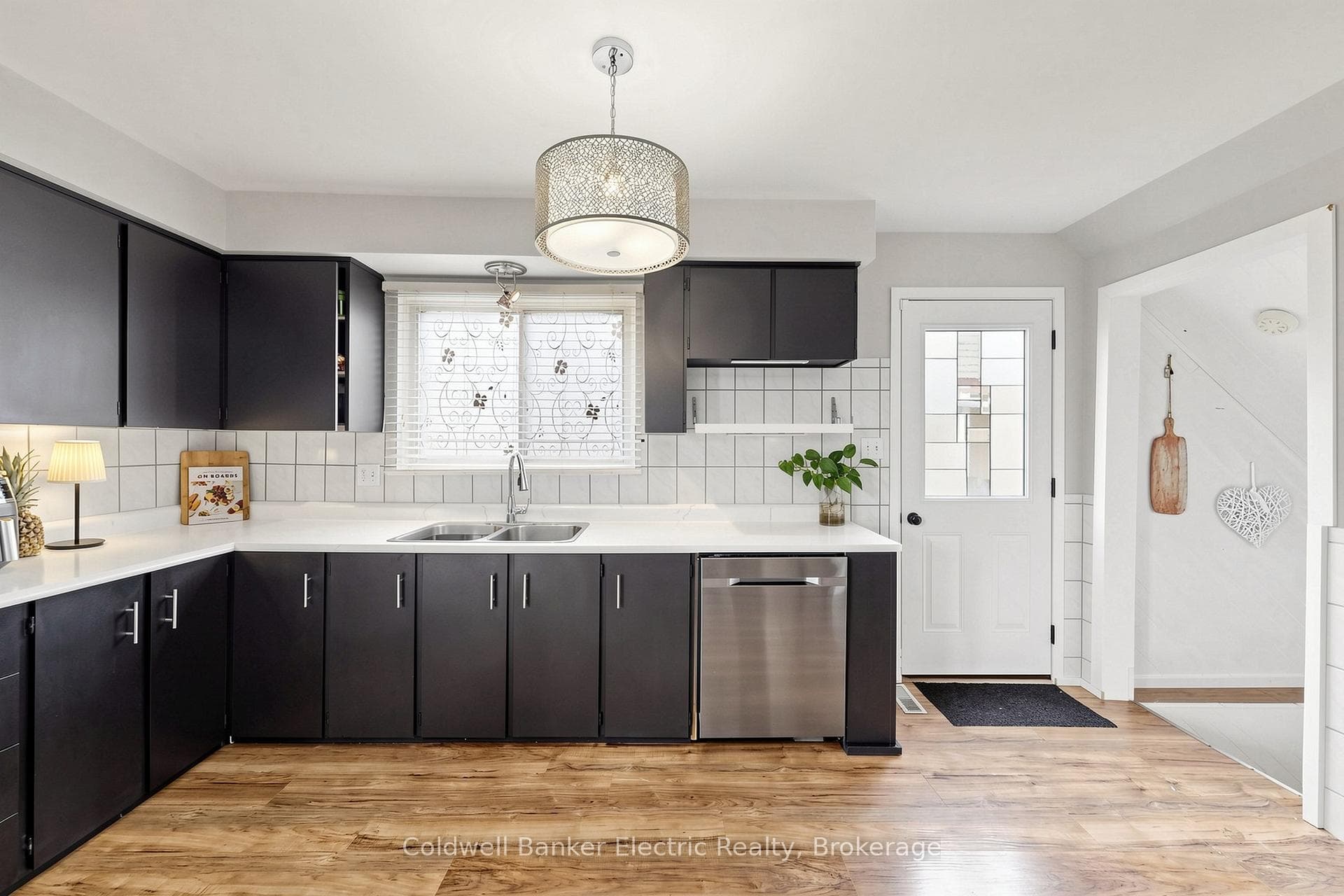 900 Southridge Street photo 11