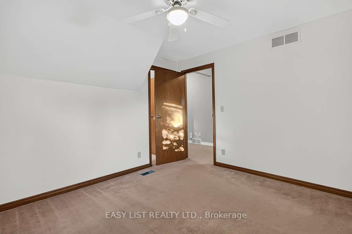 128 Albert Street photo 36