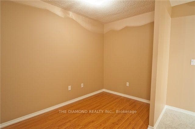 909 Bay Street Unit 416 photo 8