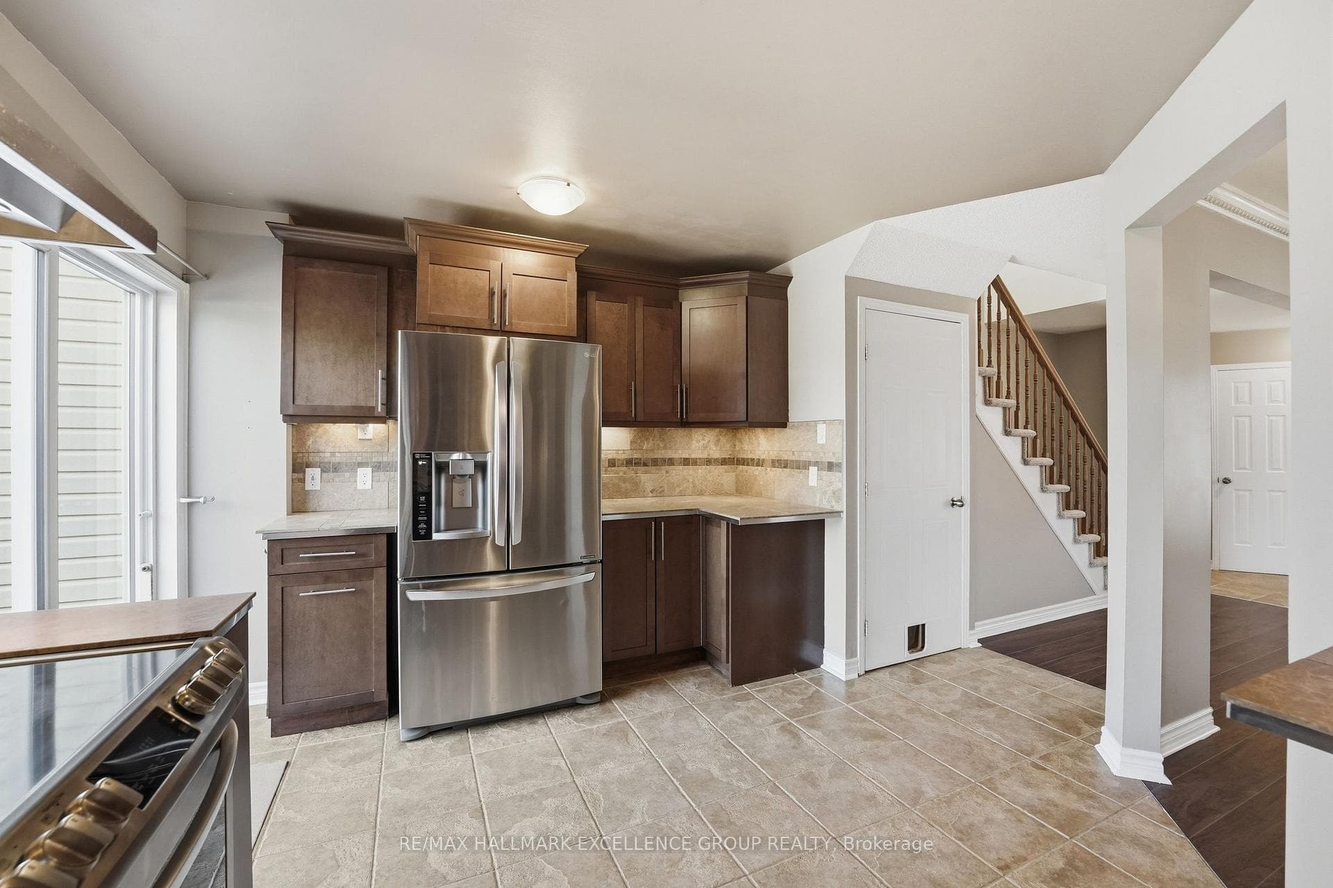 887 Nesting Way photo 20