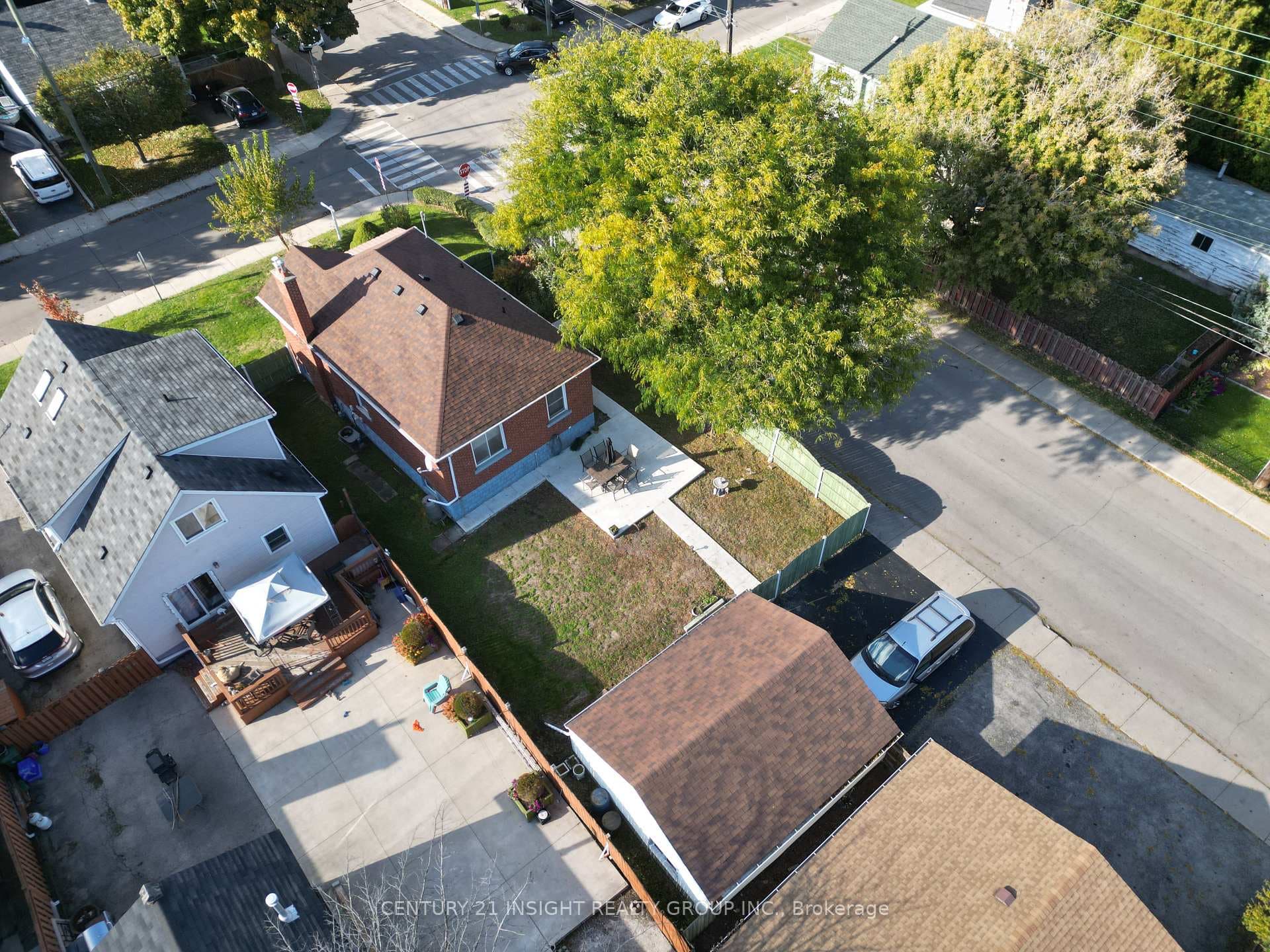 155 Walter Avenue photo 34