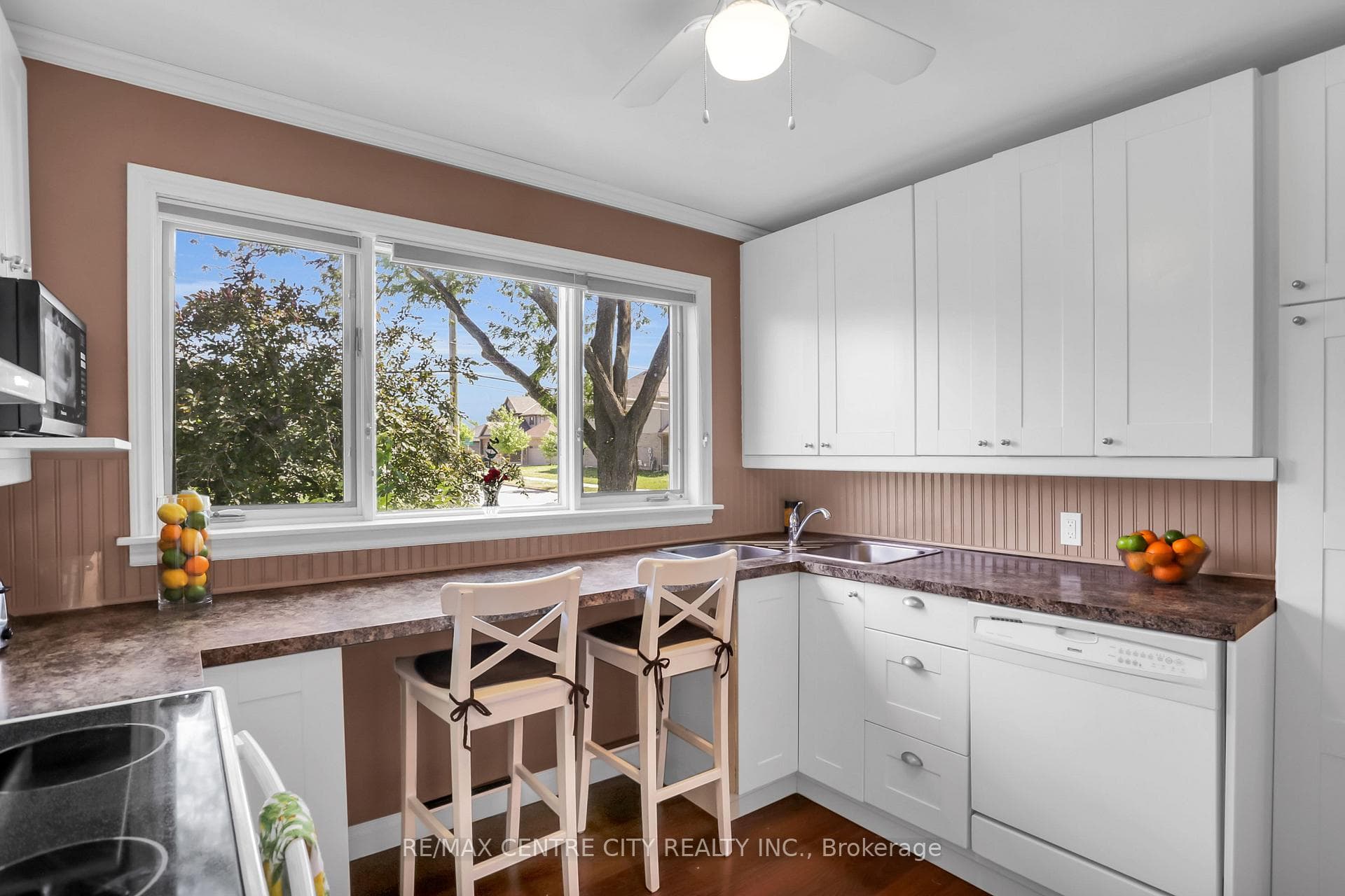 632 TENNENT Avenue photo 13