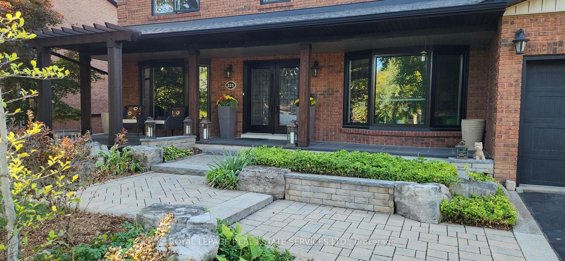 221 Richmond Road photo 45