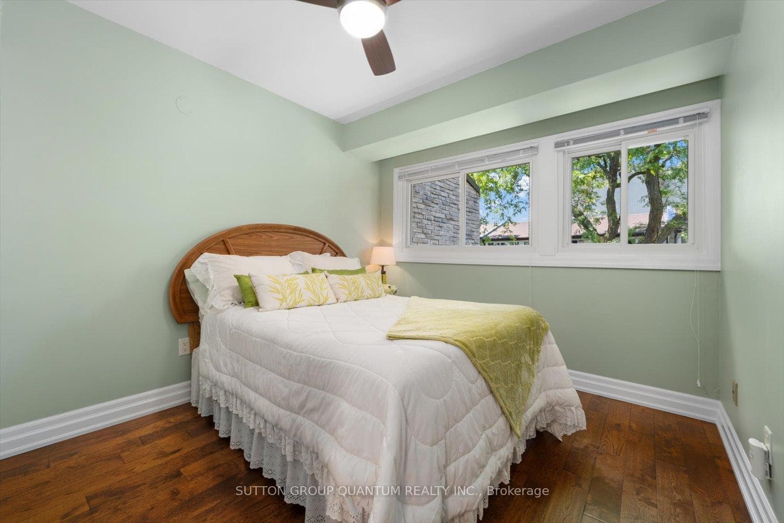 915 Inverhouse Drive Unit 53 photo 10