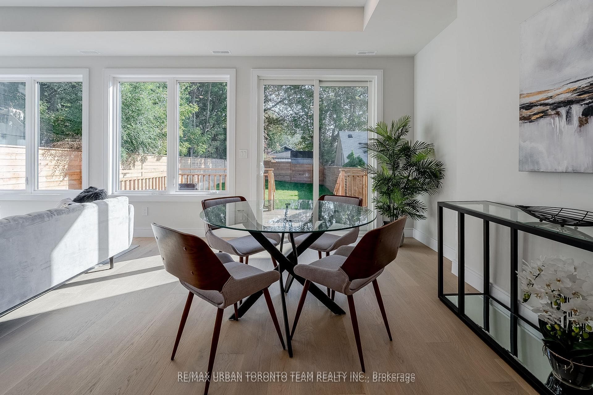 141 Kalmar Avenue photo 14