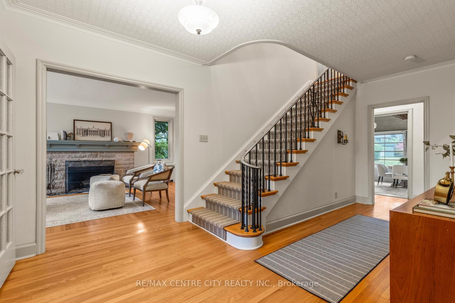 1025 Scenic Drive photo 9