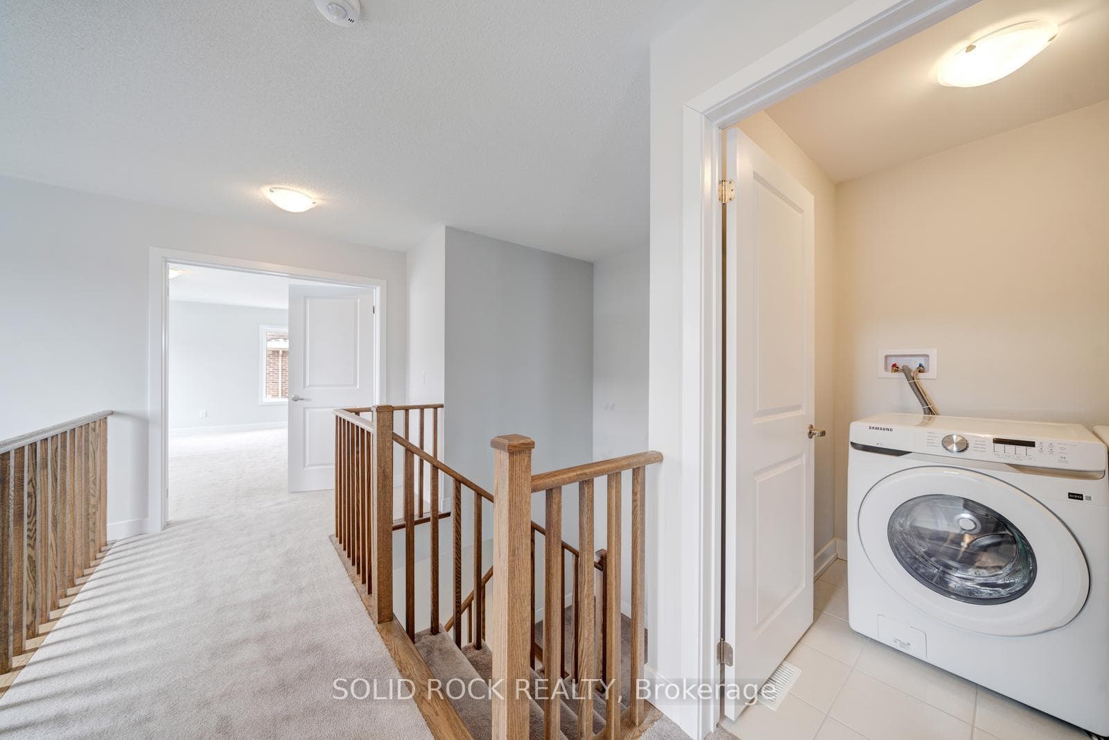 1076 Thompson Drive photo 20