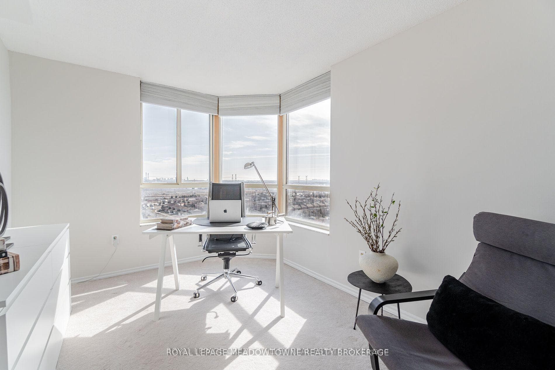 20 Cherrytree Drive Unit 1512 photo 14