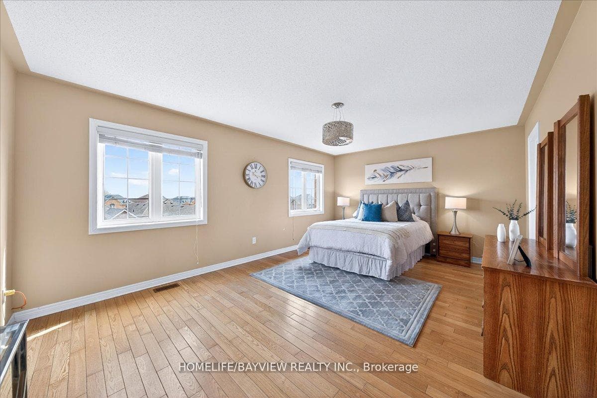 27 Donzi Lane photo 17