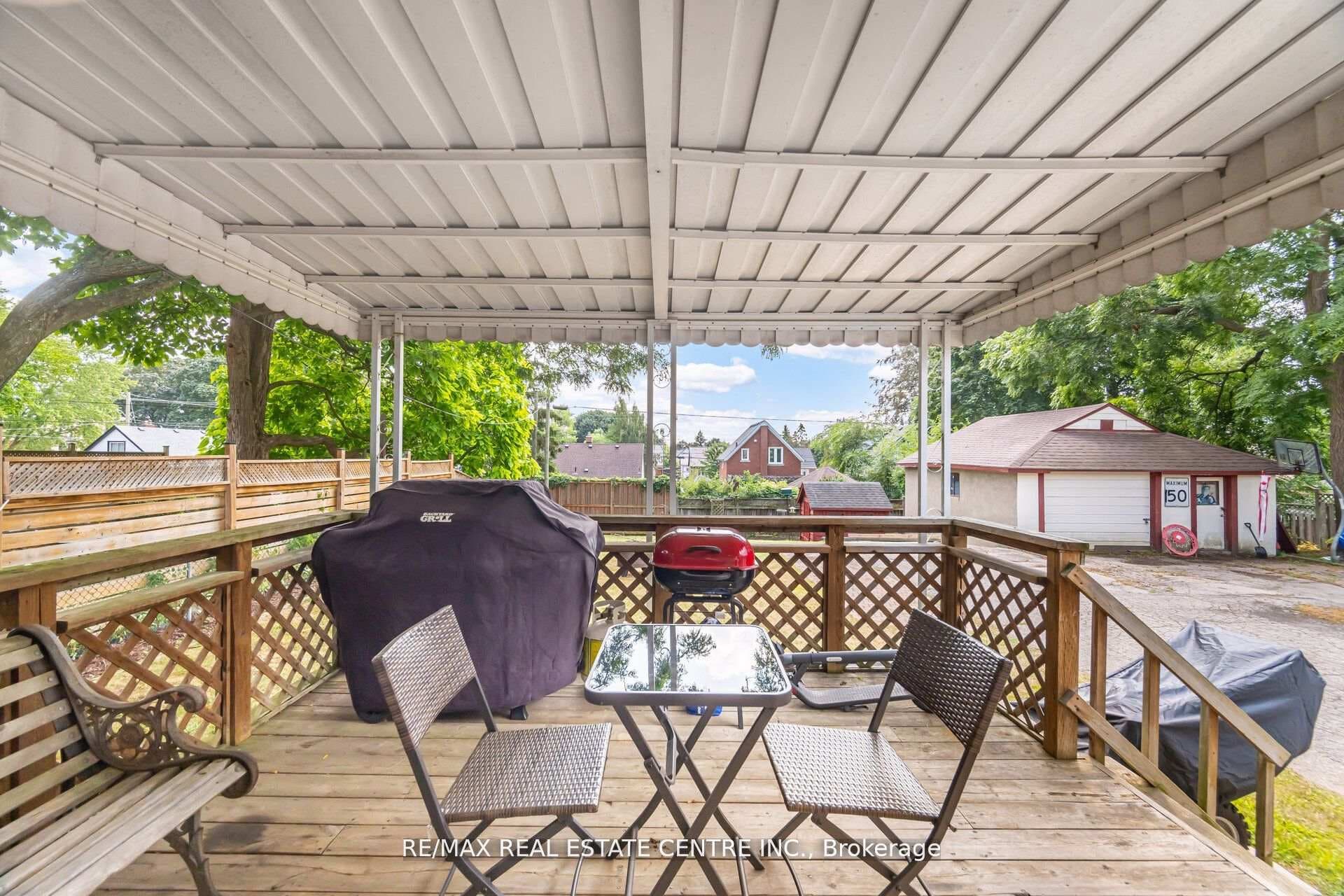 19 Seneca Drive photo 47