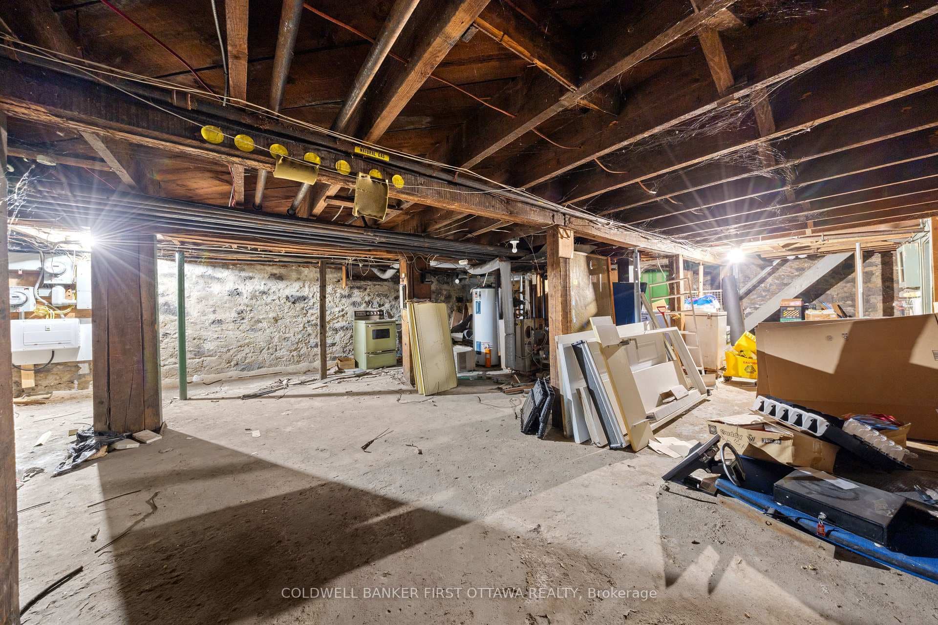 245 Bay Street photo 13