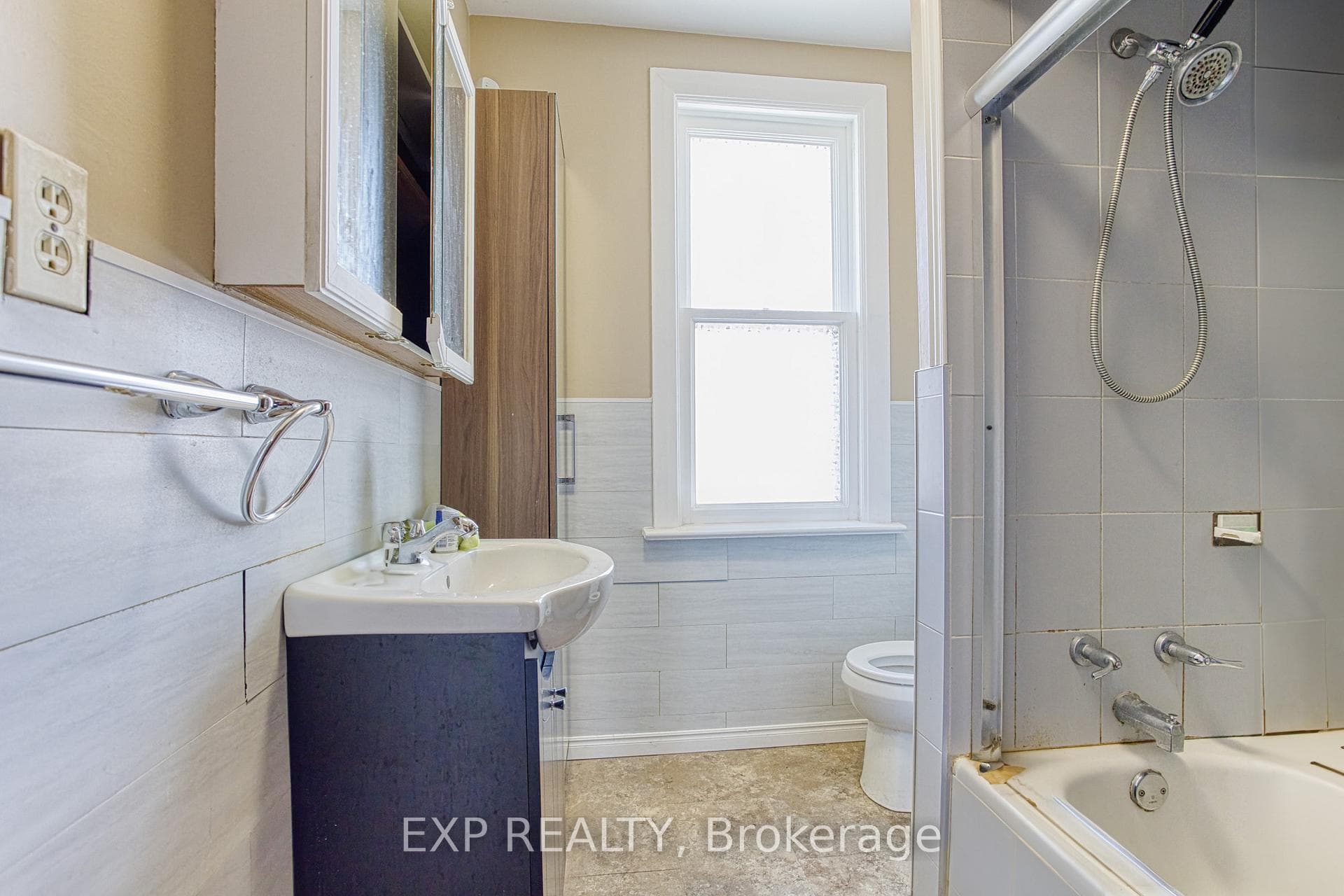 49 Leeming Street photo 11