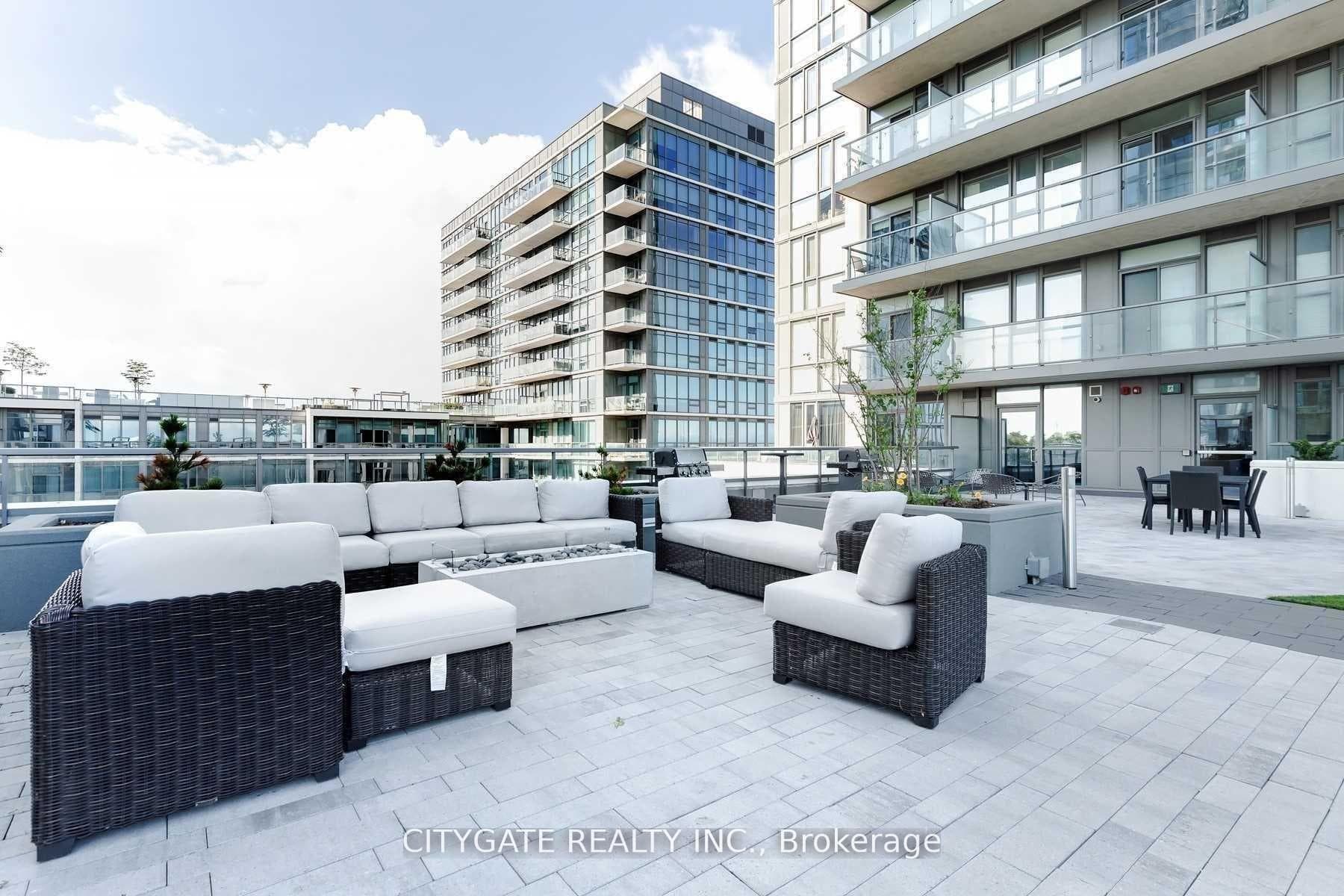 17 Zorra Street Unit 1607 photo 15