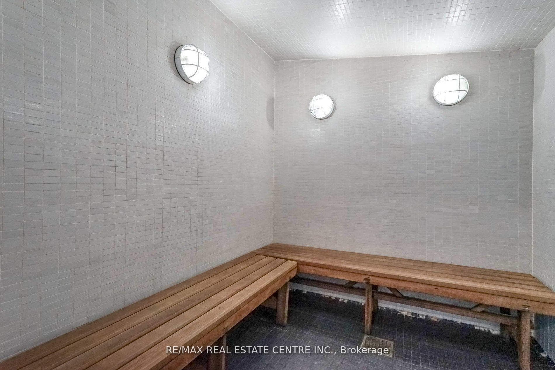 223 Webb Drive Unit 2401 photo 17