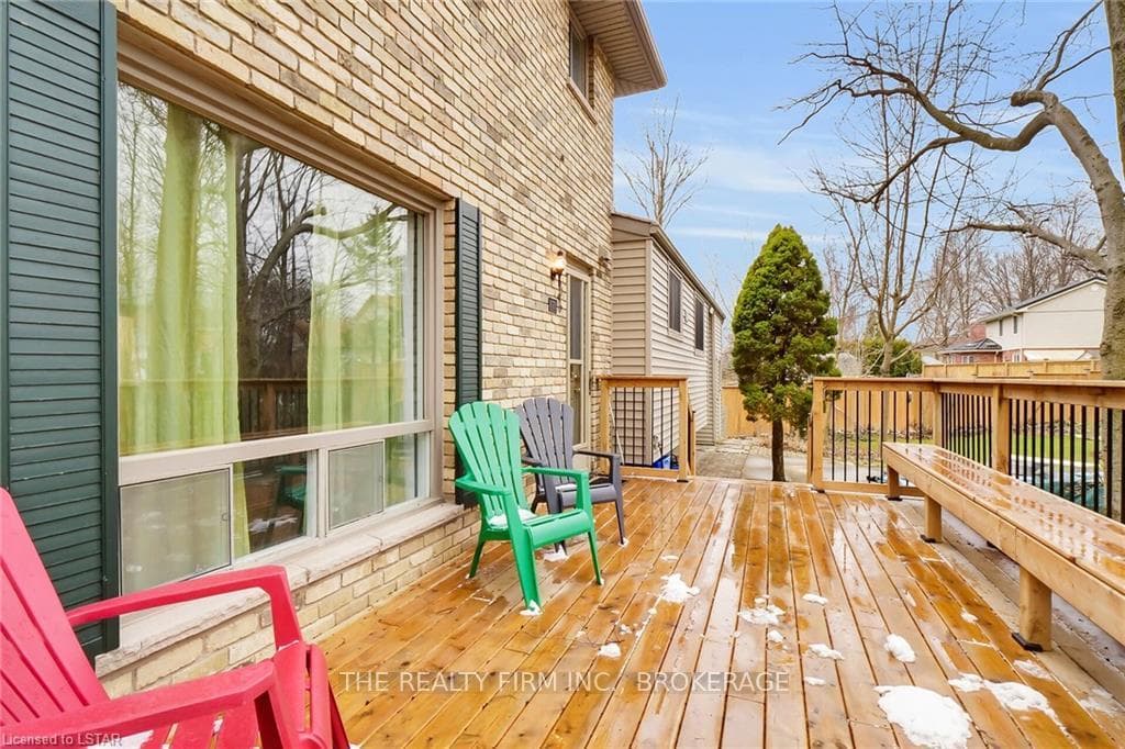 171 ESTELLA Court photo 31