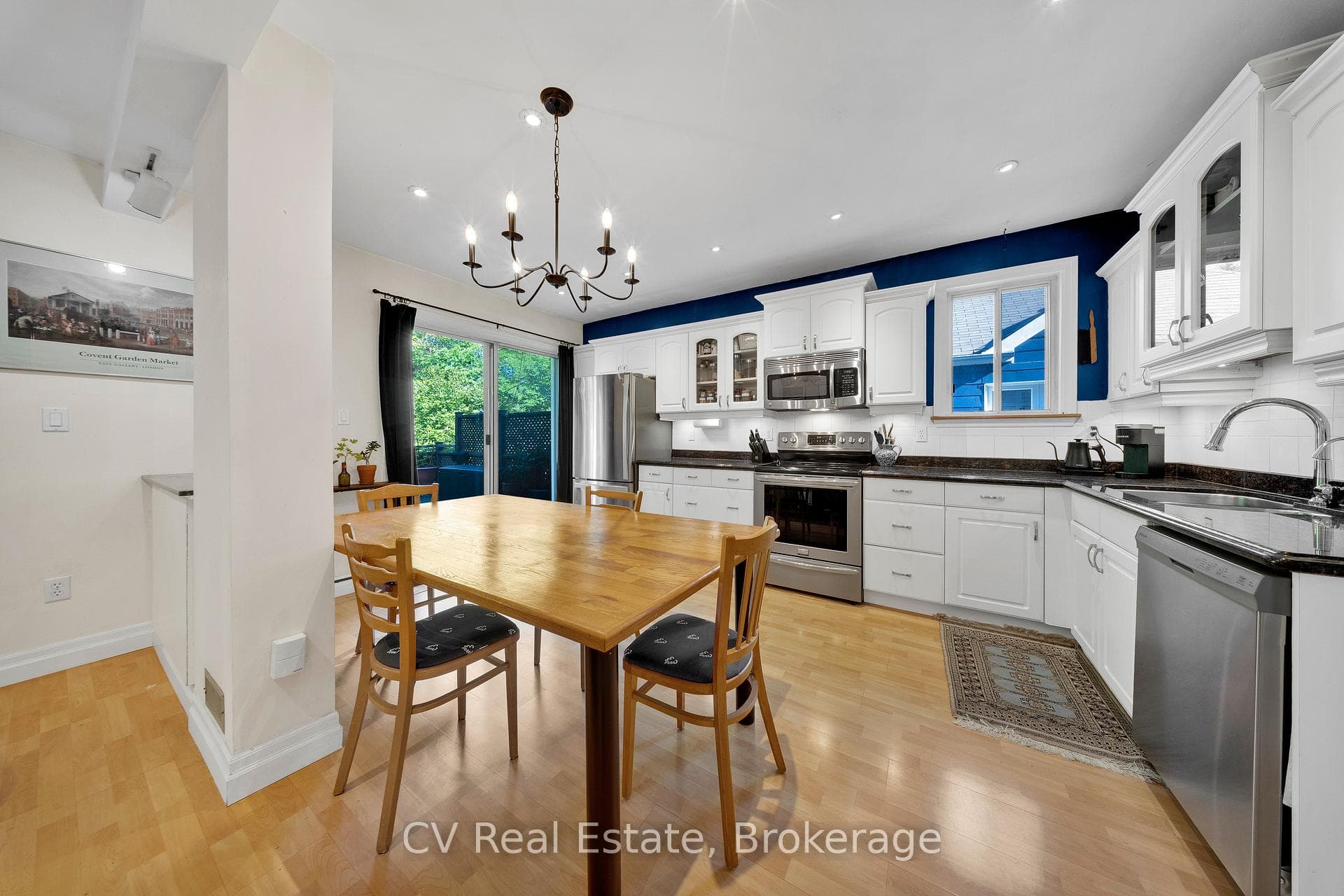 56 Harewood Avenue photo 11