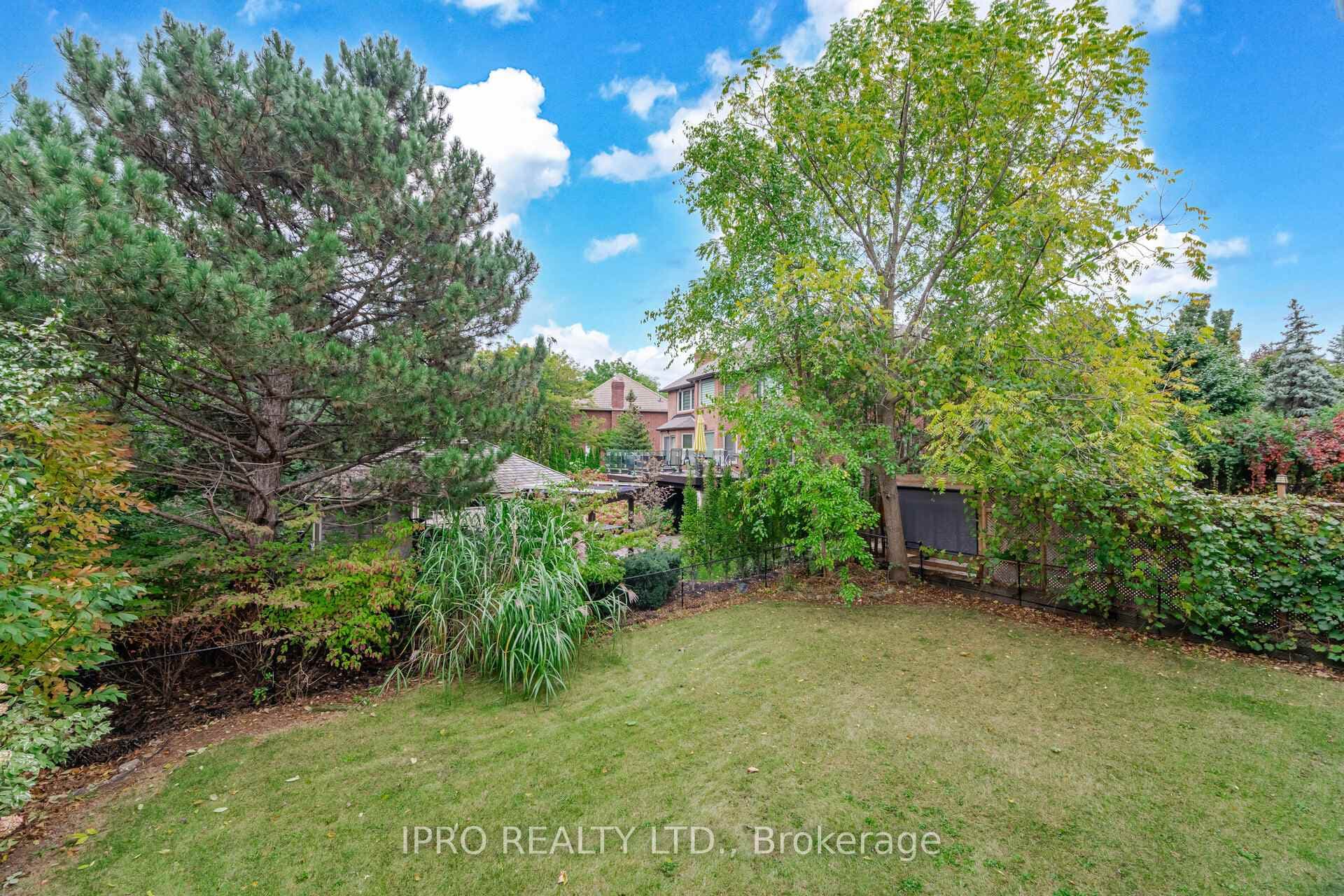 1905 Folkway Drive photo 38