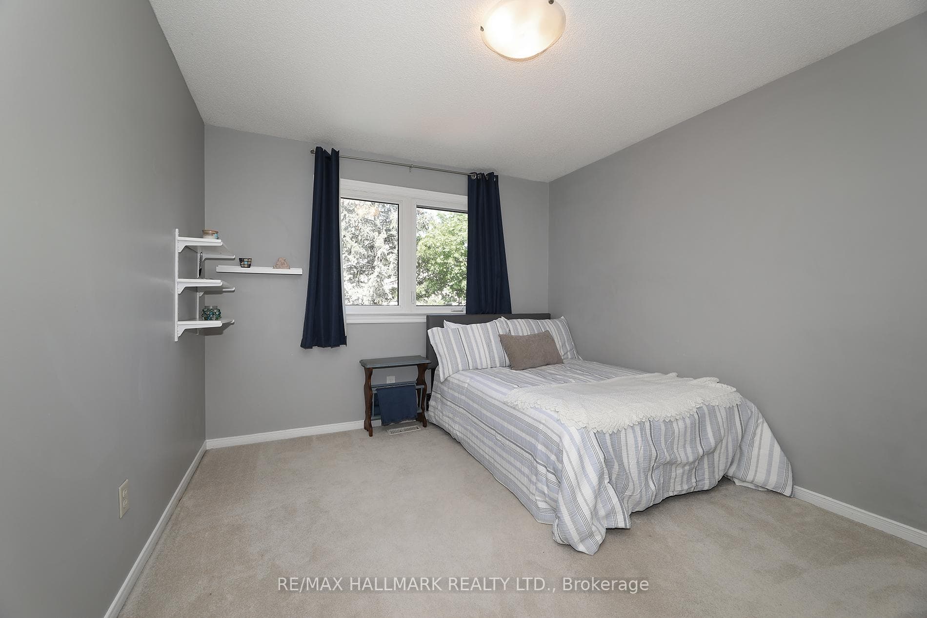 12 Bowes Garden Court photo 23
