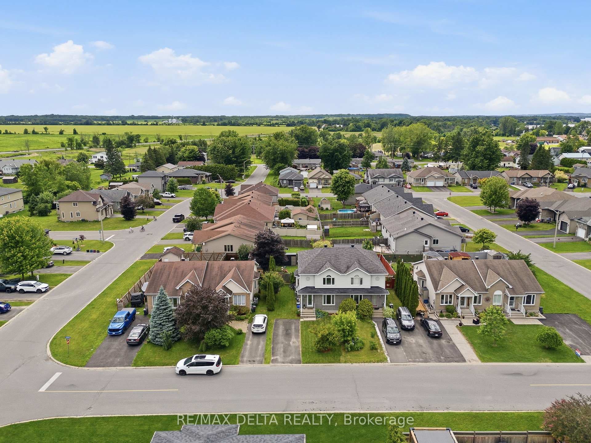 123 Panorama Avenue photo 31