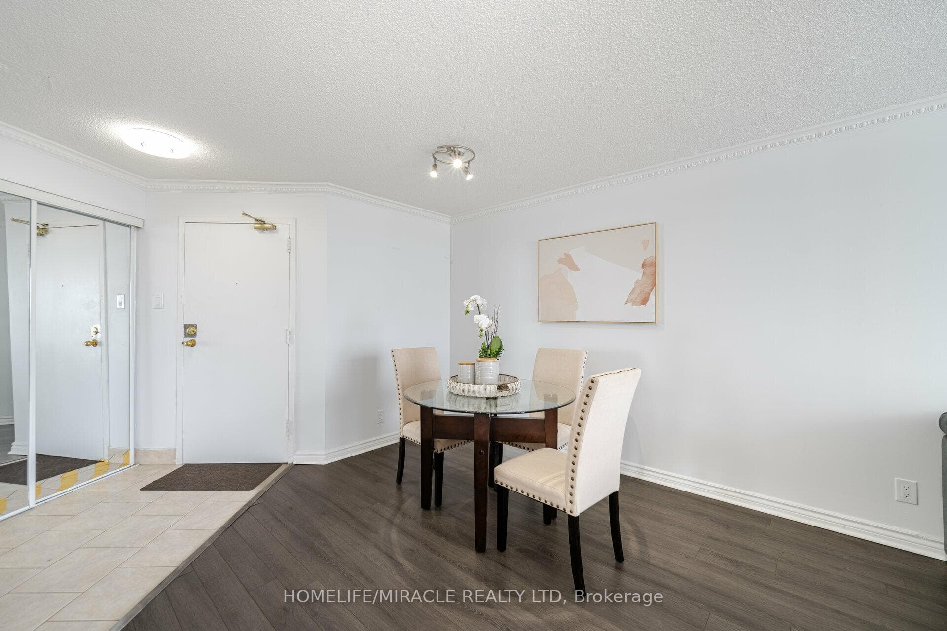 25 Trailwood Drive Unit 1506 photo 10
