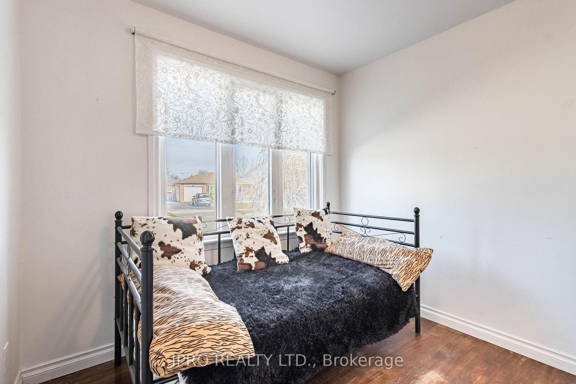 28 Aberdeen Crescent photo 25