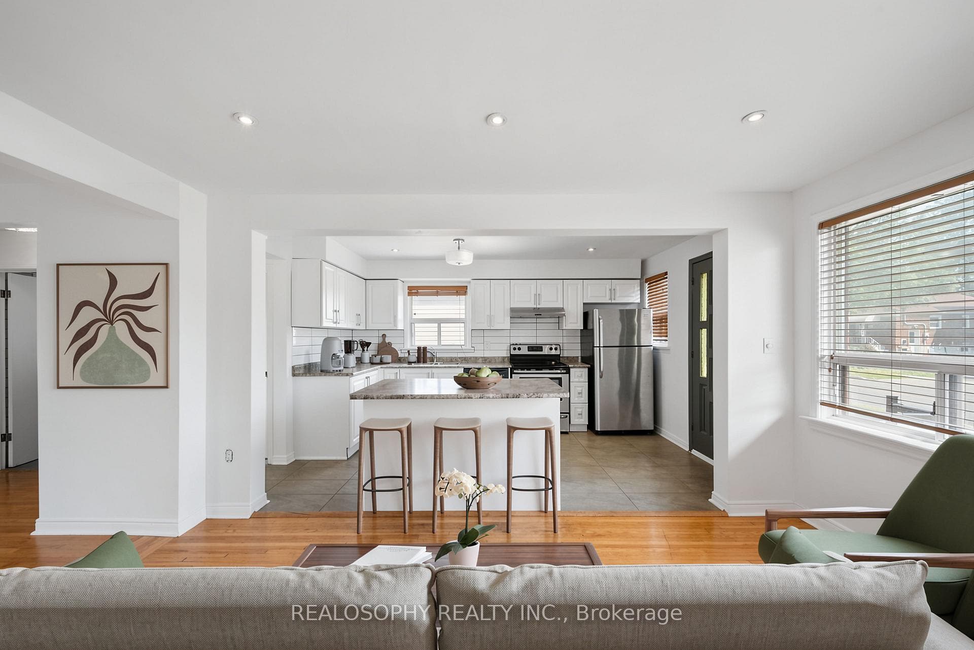 230 Kennedy Road photo 4