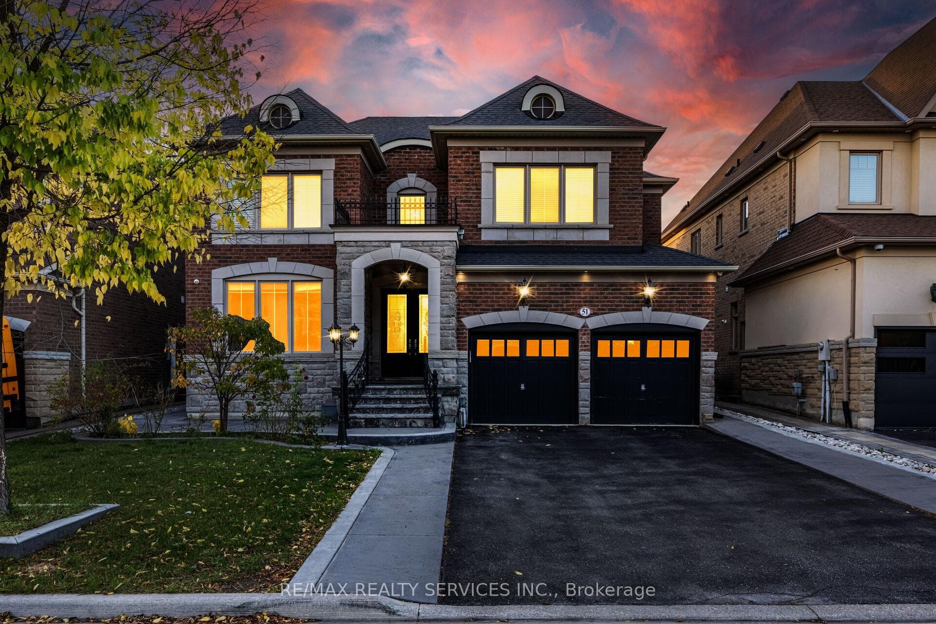 51 Midsummer Drive photo 1