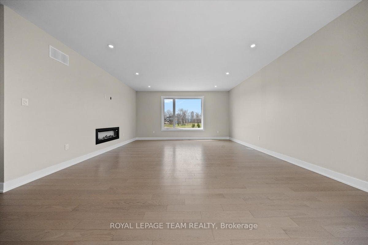 72 Synergy Way photo 10