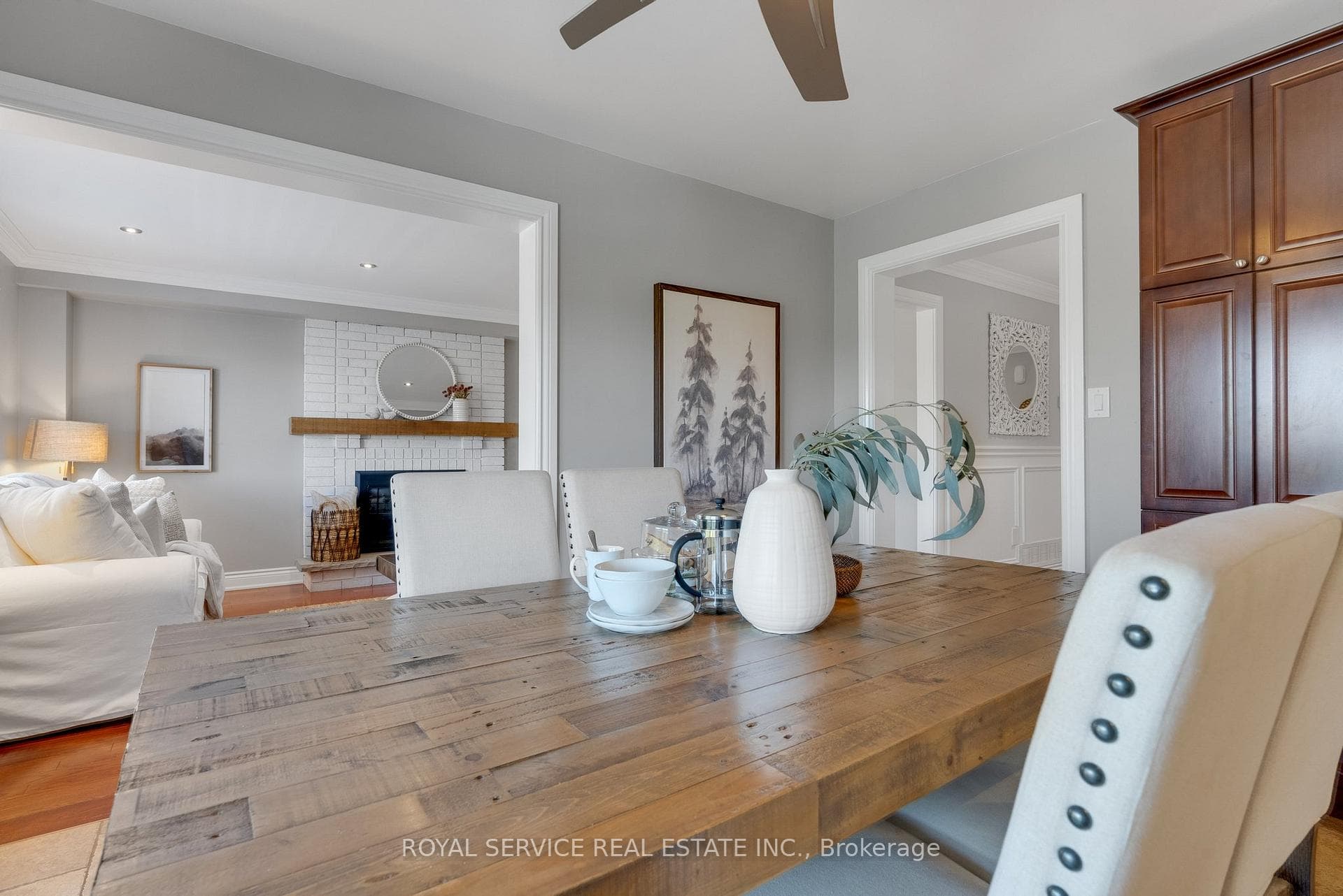 8 Thornbury Court photo 12