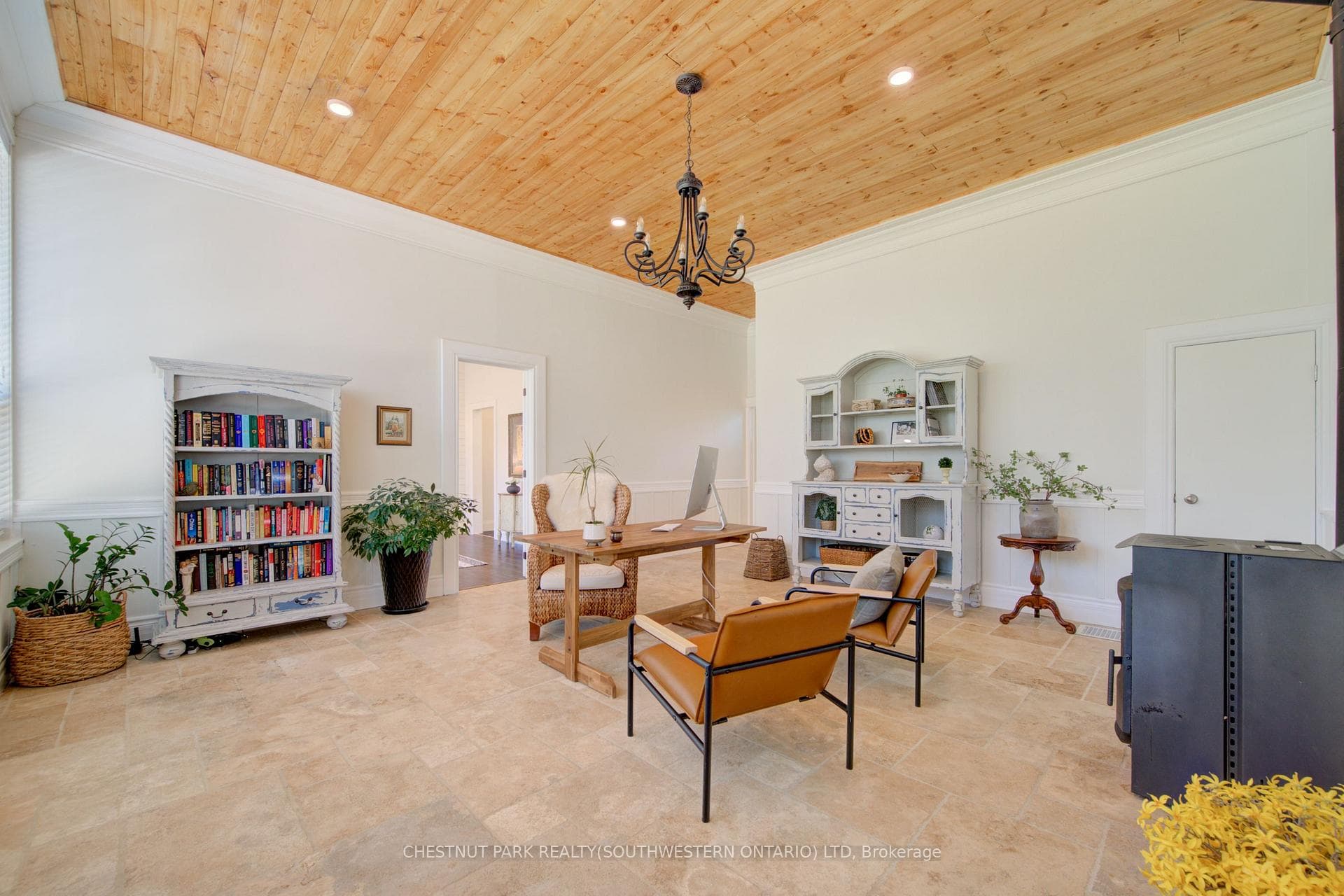 4360 Huron Road photo 23