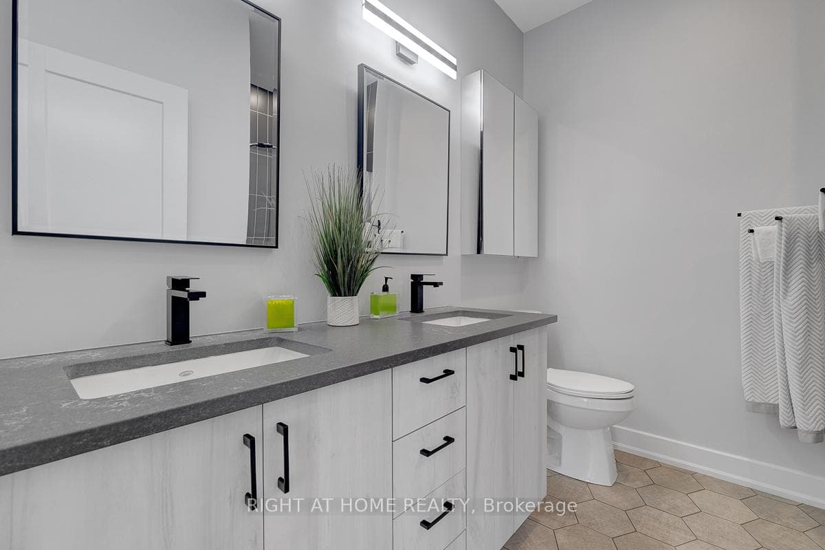 780 Keinouche Place photo 23
