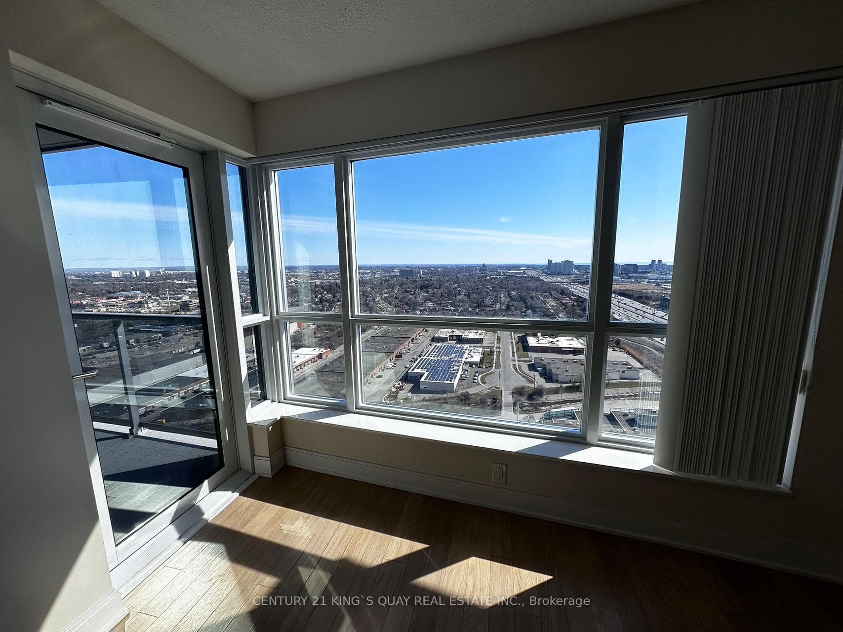135 Village Green Square Unit 3215 photo 3