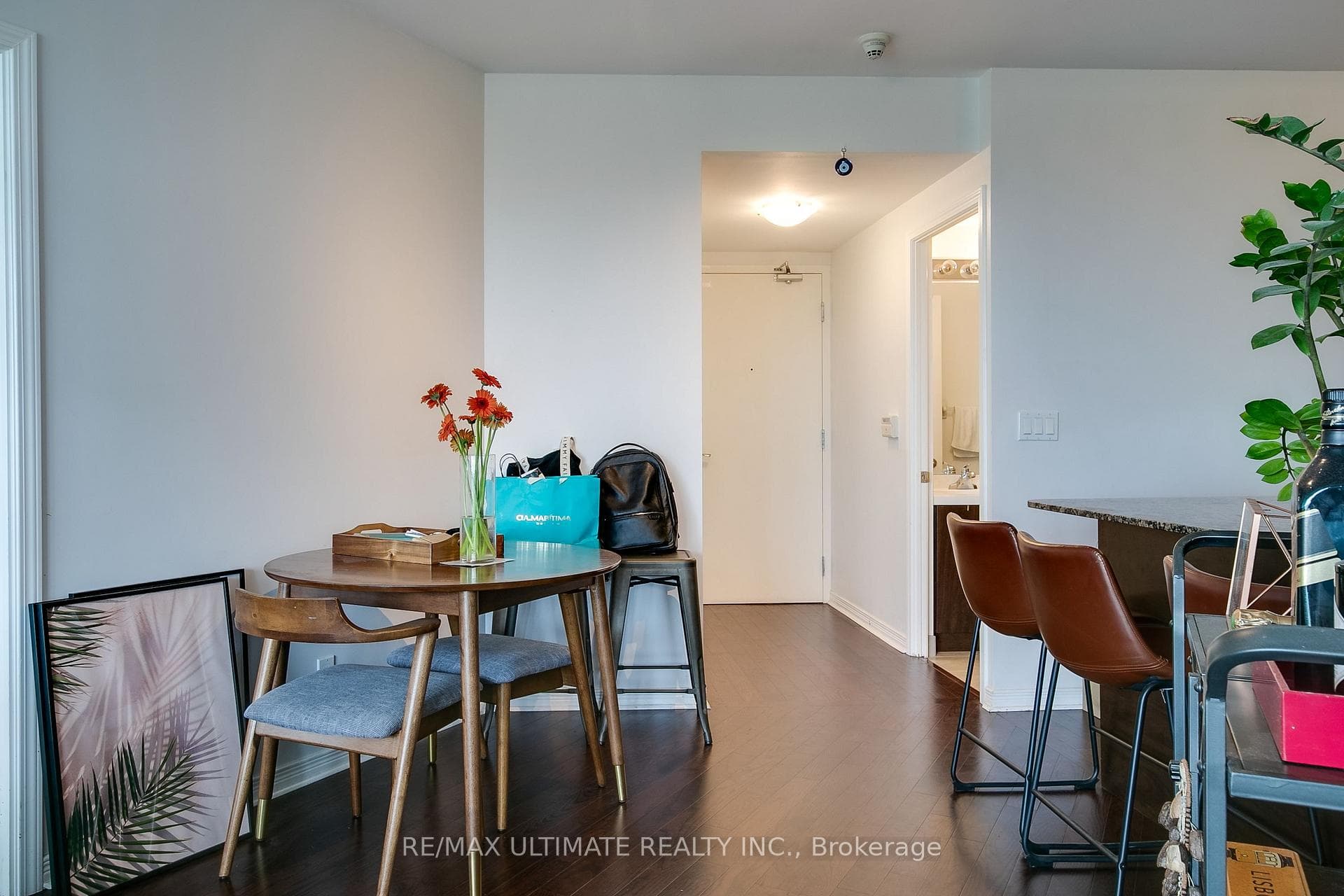 2230 lakeshore Boulevard Unit 507 photo 15