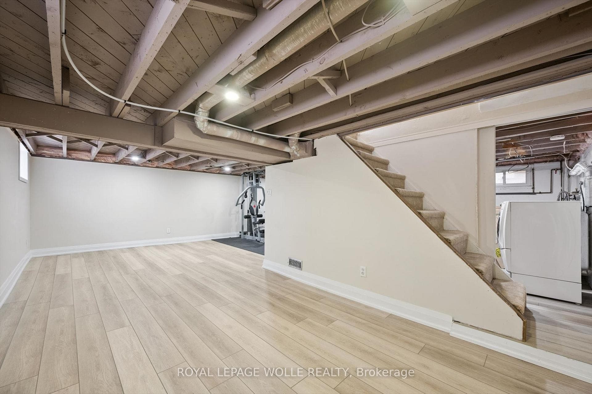 68 Pleasant Avenue photo 25