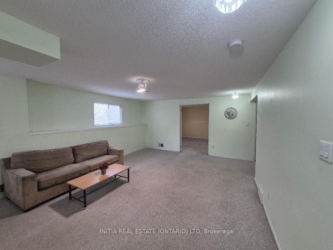 145 North Centre Road Unit 7 photo 15