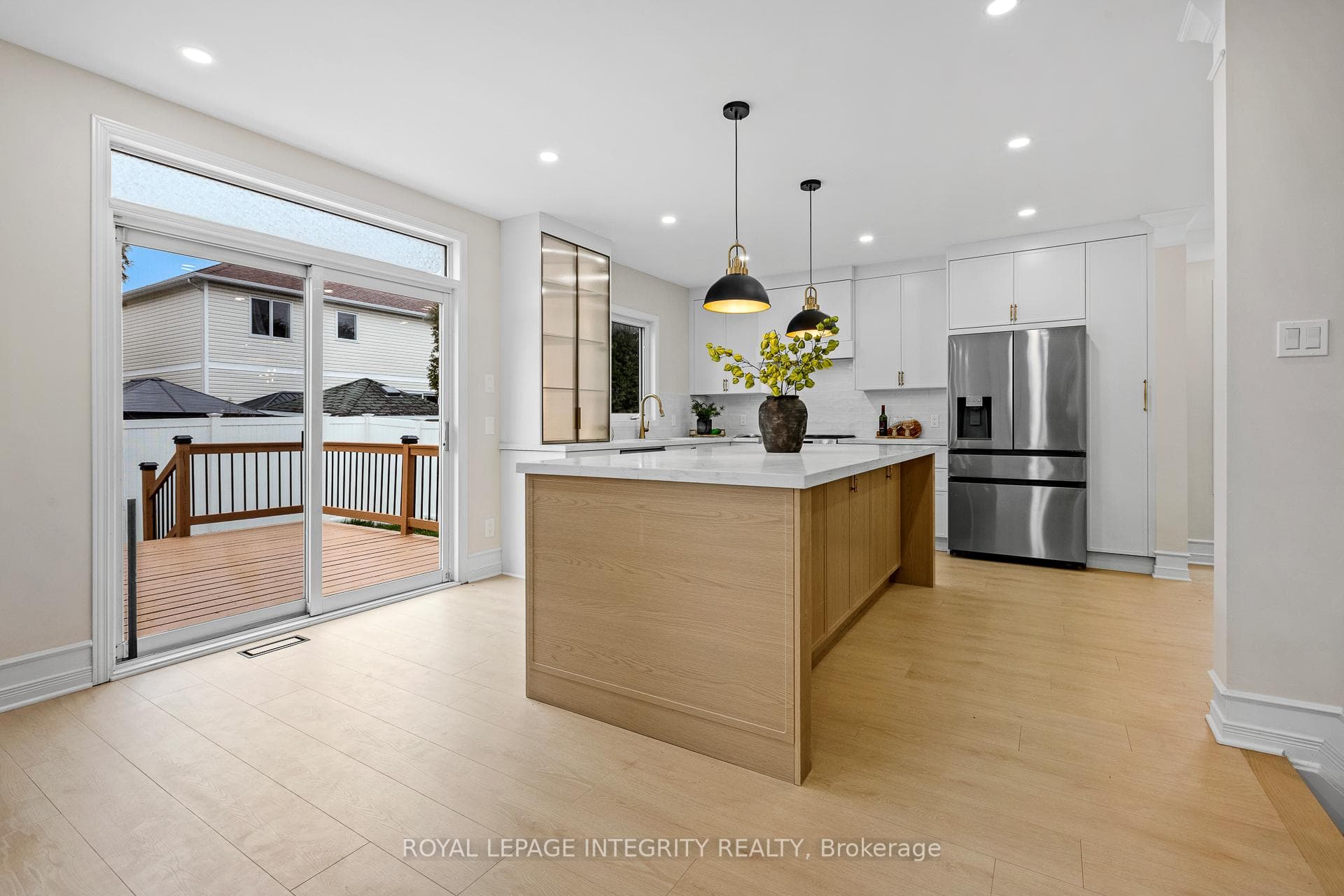 1031 Unicorn Avenue photo 10