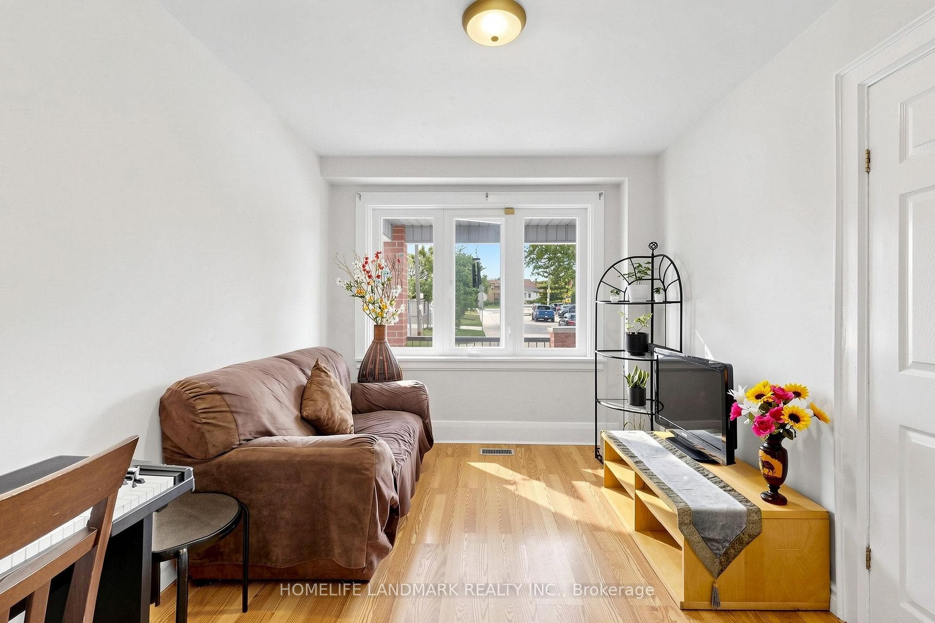 484 Glenholme Avenue photo 6