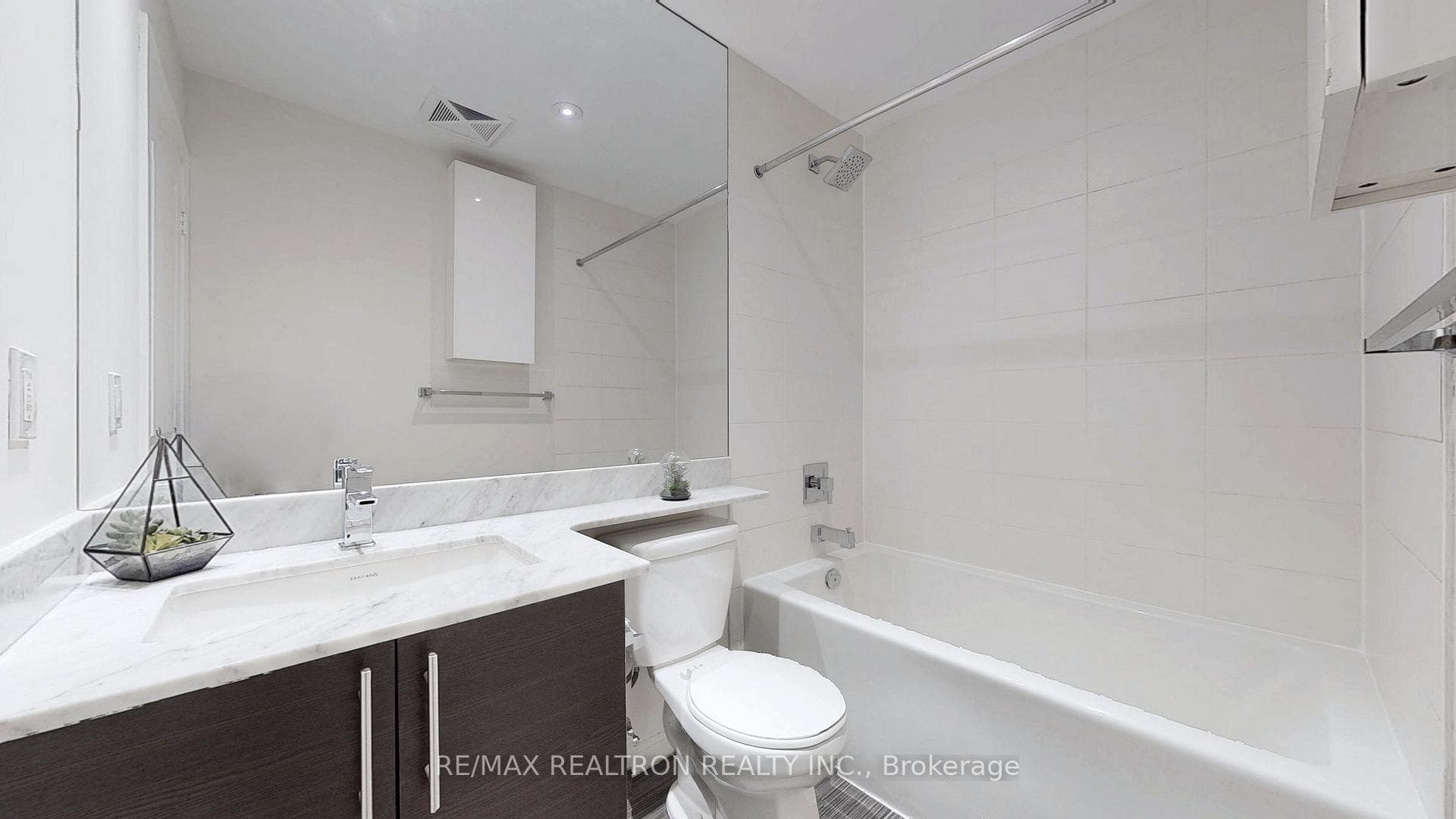 75 East Liberty Street Unit 1802 photo 20
