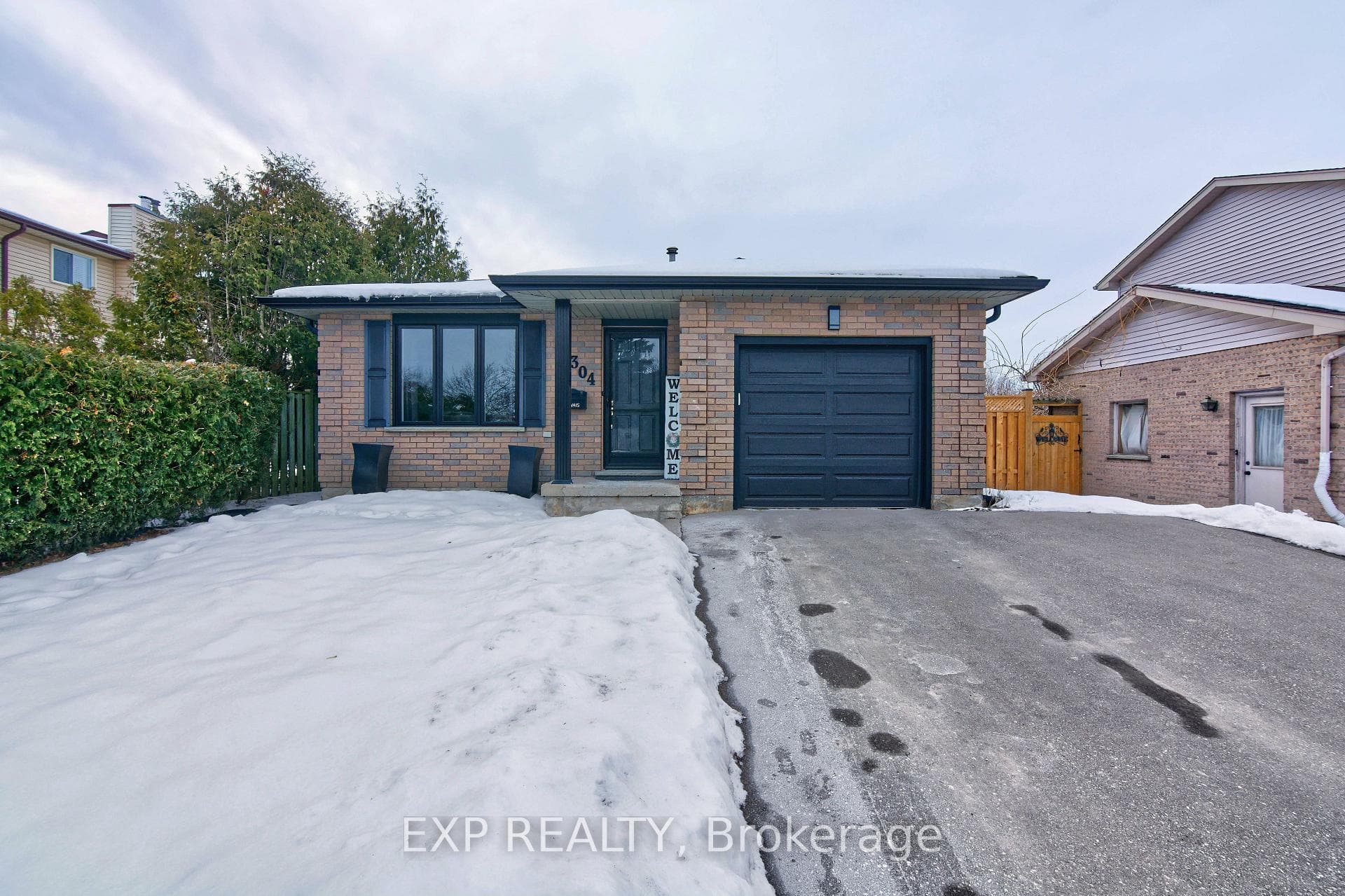 304 Conway Drive photo 1