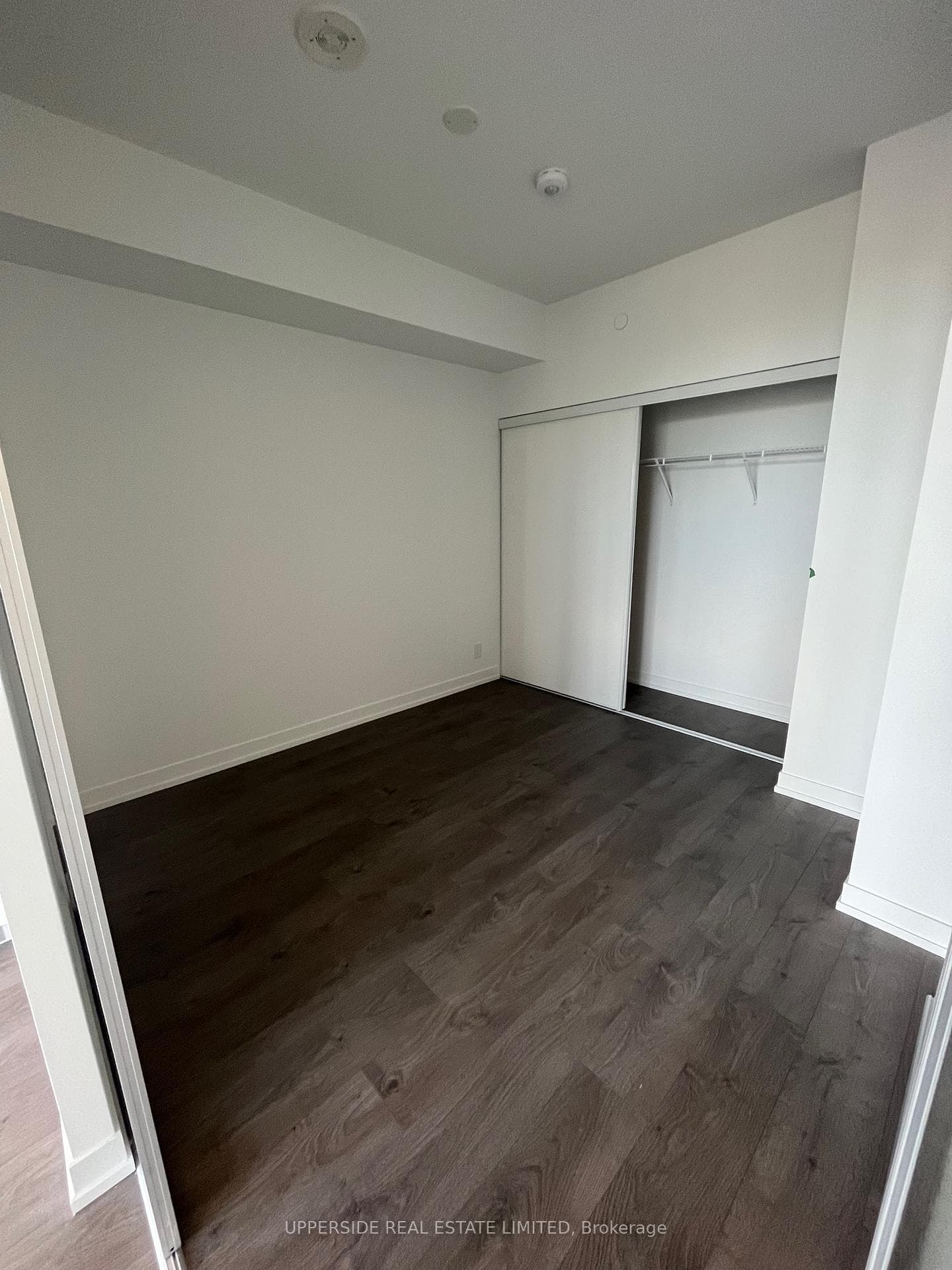 270 Dufferin Street Unit 618 photo 9