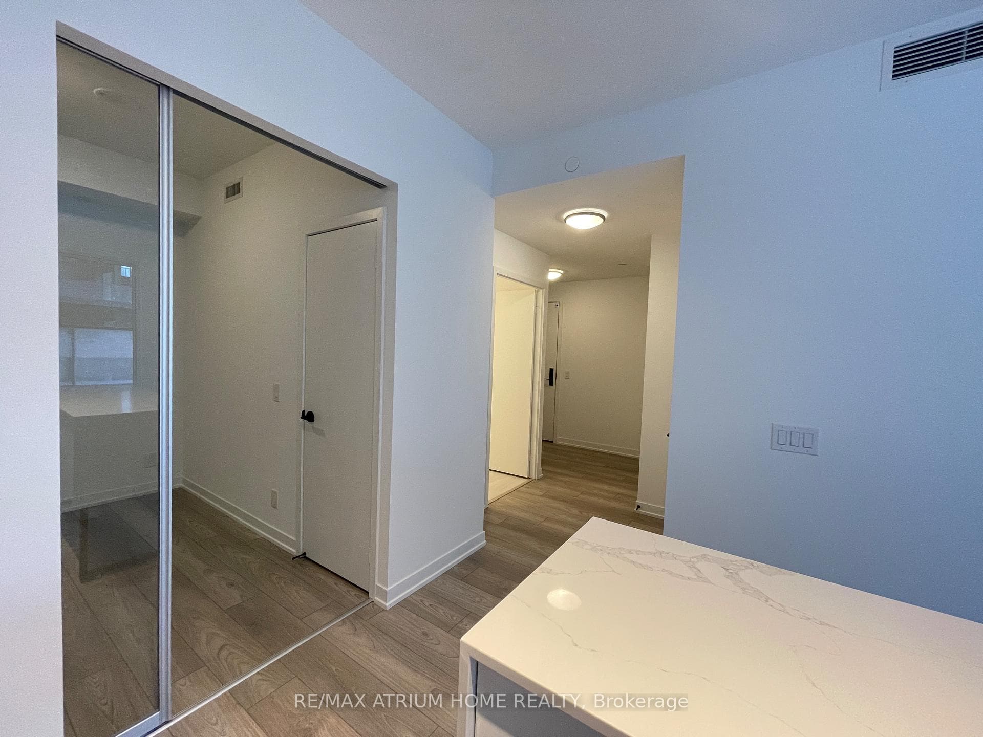 1182 King Street Unit 630 photo 13