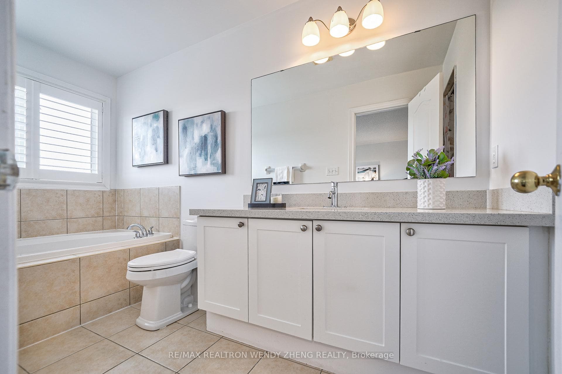 537 Reeves Way Boulevard photo 25