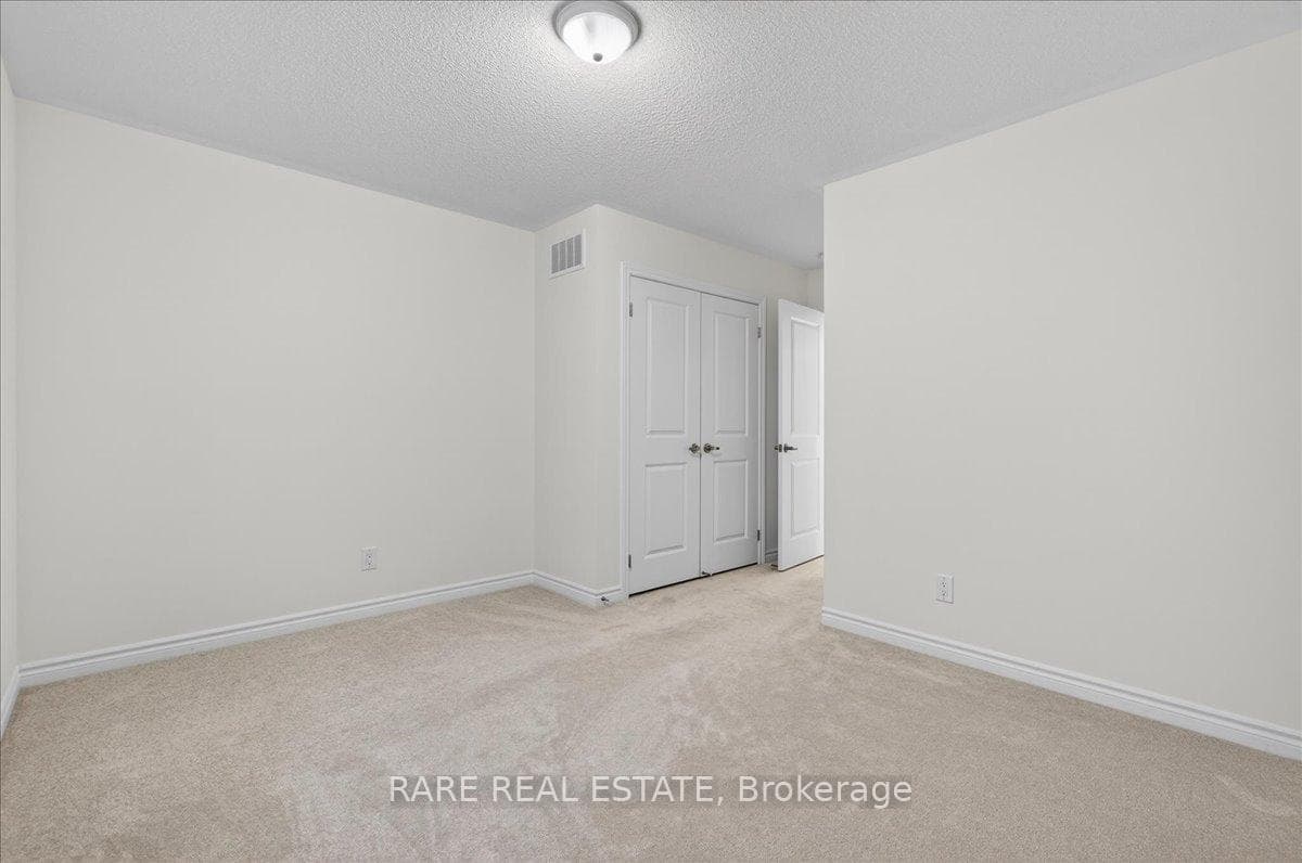 53 Rugman Crescent photo 33